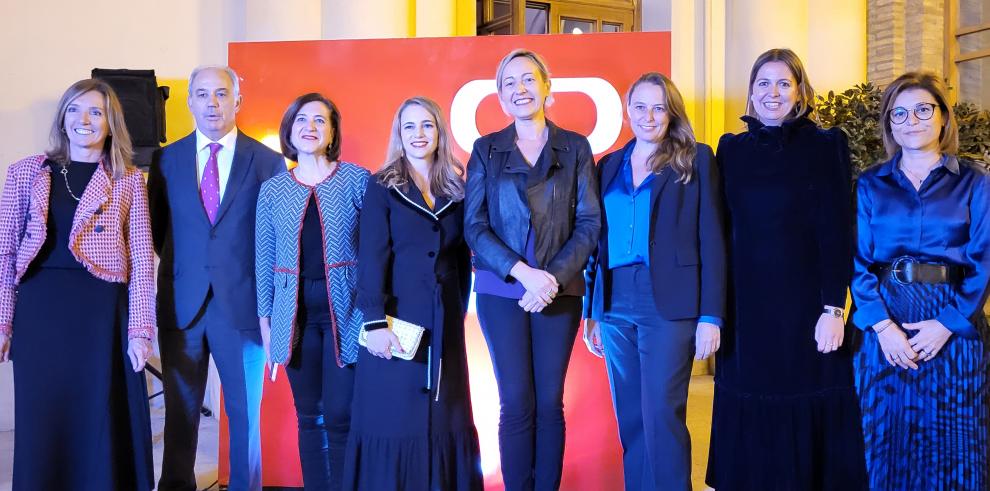 Una directiva y una empresa con historia en CEEIARAGON galardonadas en los Premios Talento y Merito de Directivas de Aragón